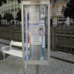 Kolonáda Karlovy Vary - reklamní stojany