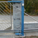 RD Choceň - samonosná nerezová brána detail
